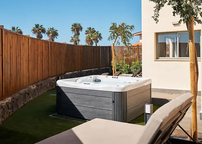 Chalet Costera, Mar, Golf Y Muelle Deportivo