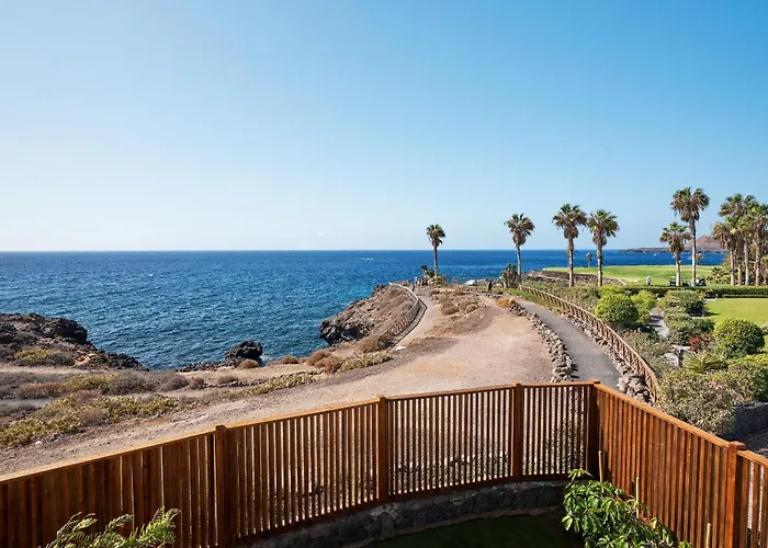 Costera, Mar, Golf Y Muelle Deportivo *