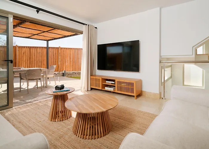 Costera, Mar, Golf Y Muelle Deportivo * San Miguel de Abona