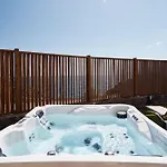 Chalet Costera, Mar, Golf Y Muelle Deportivo