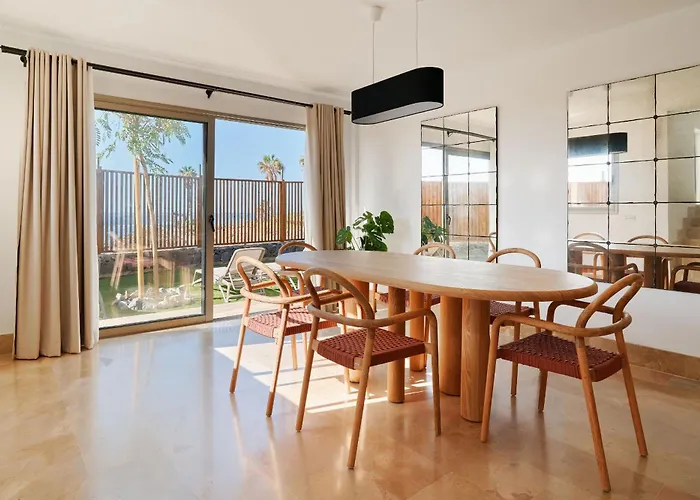 Costera, Mar, Golf Y Muelle Deportivo San Miguel de Abona