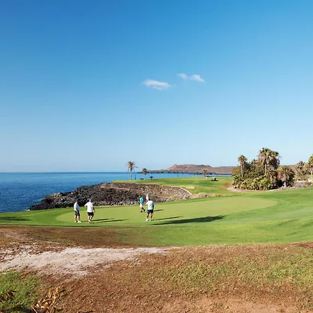 Costera, Mar, Golf Y Muelle Deportivo