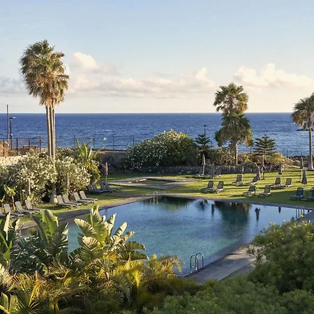 Costera, Mar, Golf Y Muelle Deportivo Alpstuga *